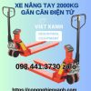 Xe-nang-tay-gan-can-dien-tu-2000kg